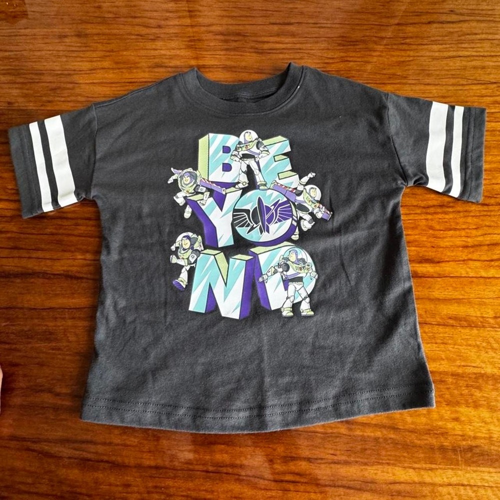 T shirt graphic
